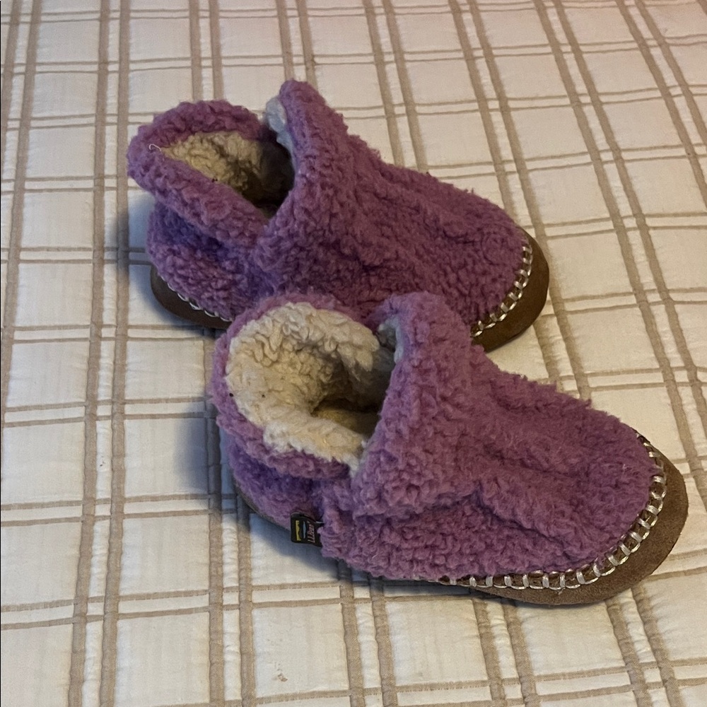 L.L. Bean Purple Kids Slippers
